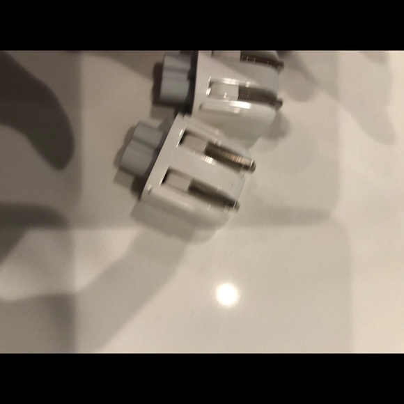 Macbook Duckhead 2-Prong Wall Adapter Plug - Picture 2 of 5
